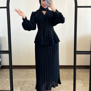 ست کت کار دست و دامن پلیسه متریال مشکی